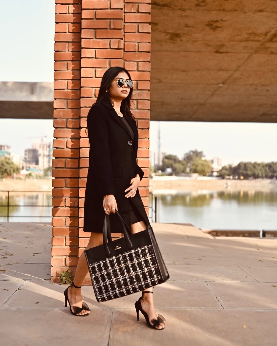 #color_black