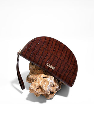kleio wristlet